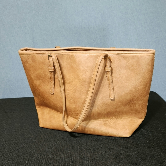 Urban Expressions tan tote bag - Picture 2 of 10